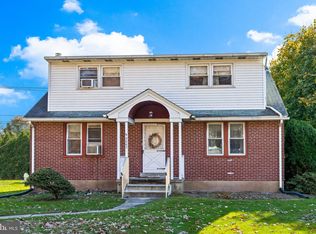 2003 Bergey Rd, Hatfield, PA 19440