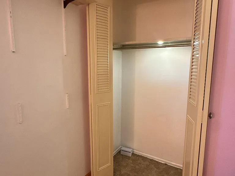 4902 Creek Dr — Photo 28