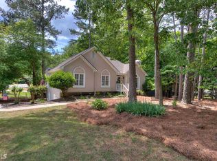 4007 Bent Willow Ln, Woodstock, GA 30189