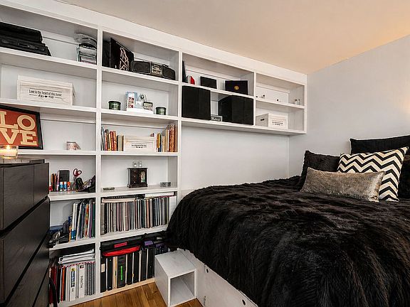 4th image of 330 Haven Ave #5J