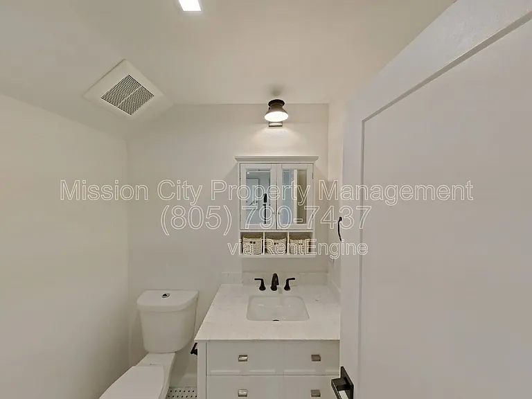 250 Ash Ave #C — Photo 6