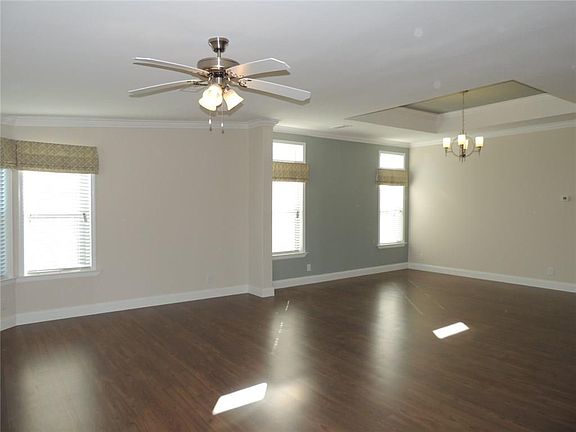 3rd image of 7904 McClintock Way