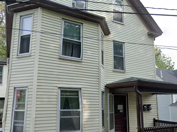 2 Willow St #2, Beverly, MA 01915