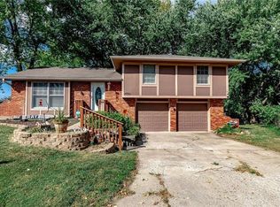 1010 NE 80th Ter, Kansas City, MO 64118