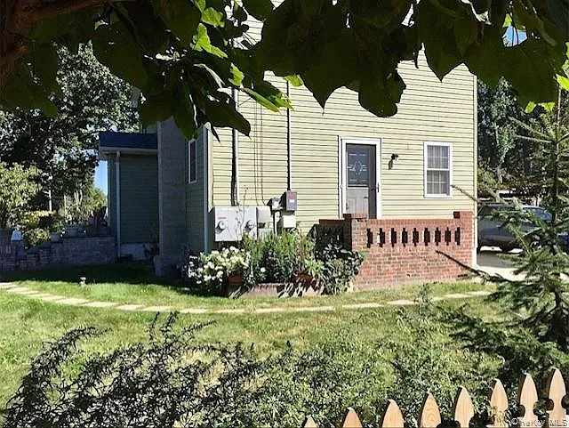 1005 6th St — Photo 14