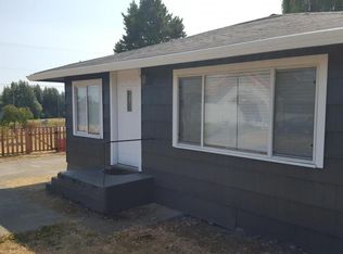 109 N 9th St, Elma, WA 98541