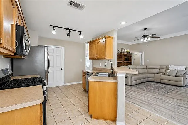 2184 Ozone Pl — Photo 5