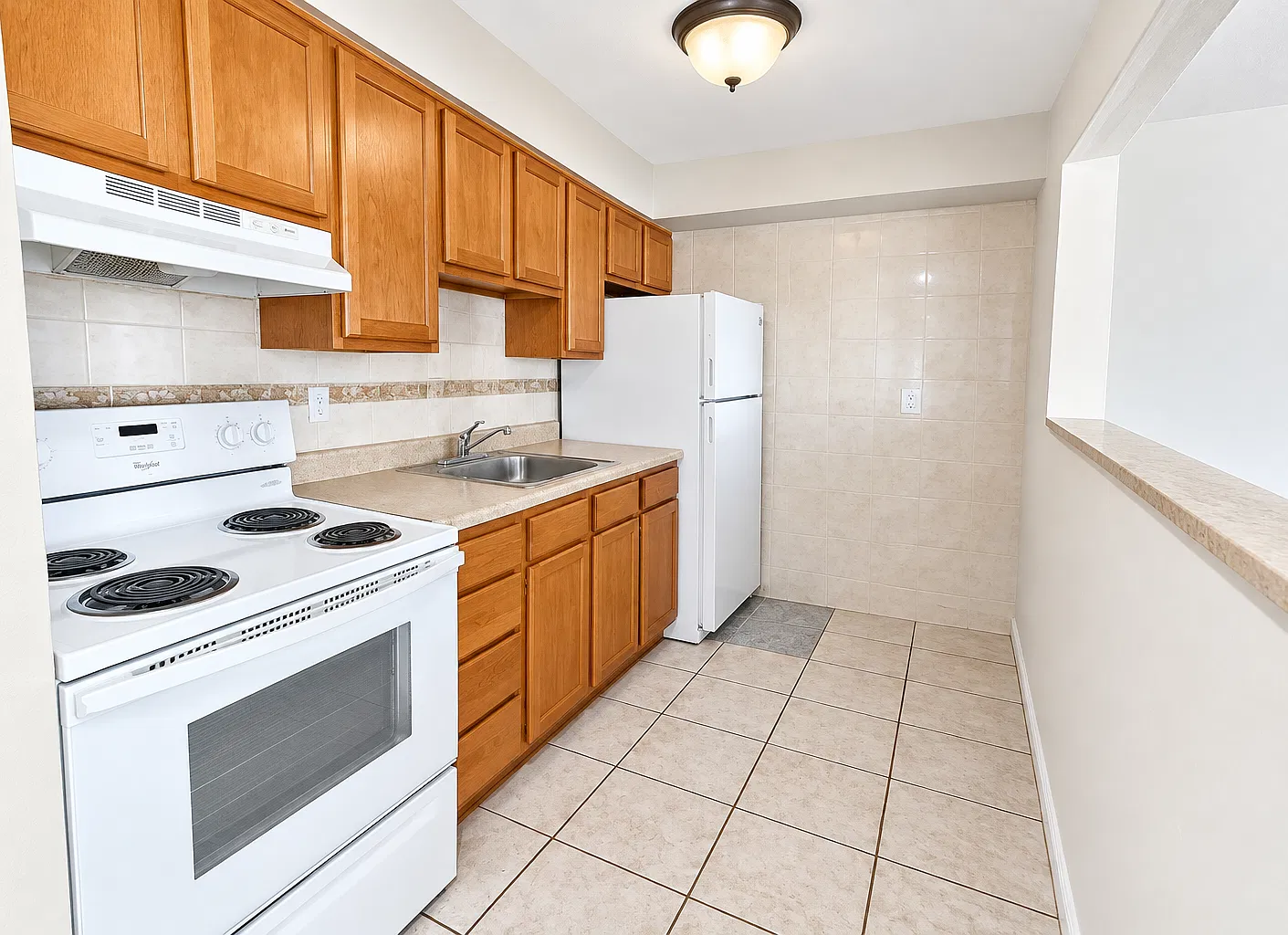 Amadell Apartments — Photo 4