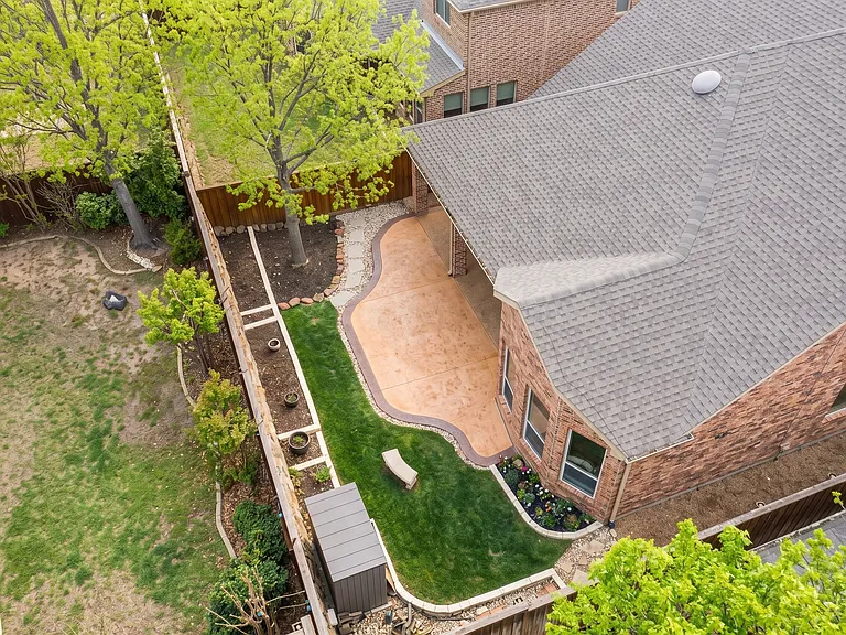 6819 Saint Francis Ct — Photo 38