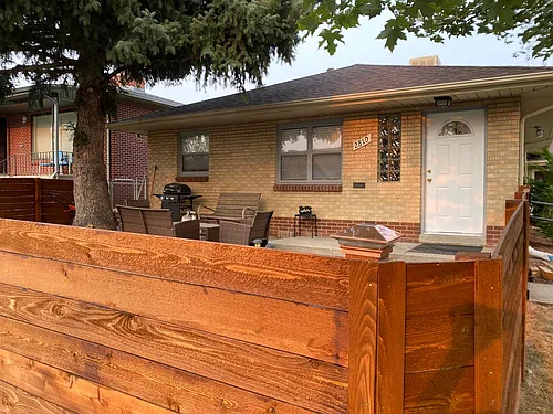 2810 Zenobia St Photo 1