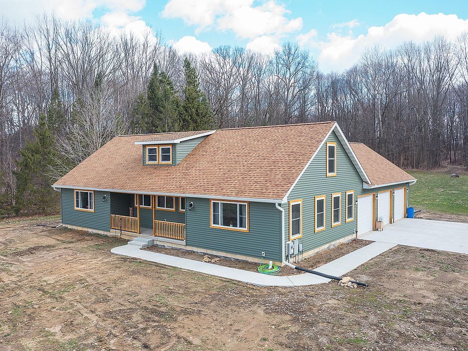 1st image of 12500-11 Mile Rd