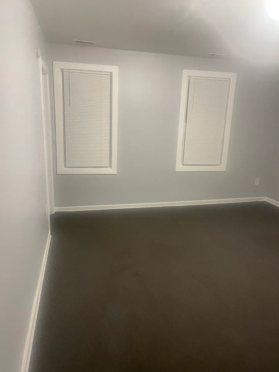 Building Photo - 10800 S Hoxie Ave #2F