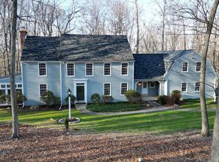 1869 Brooke Dr, New Hope, PA 18938