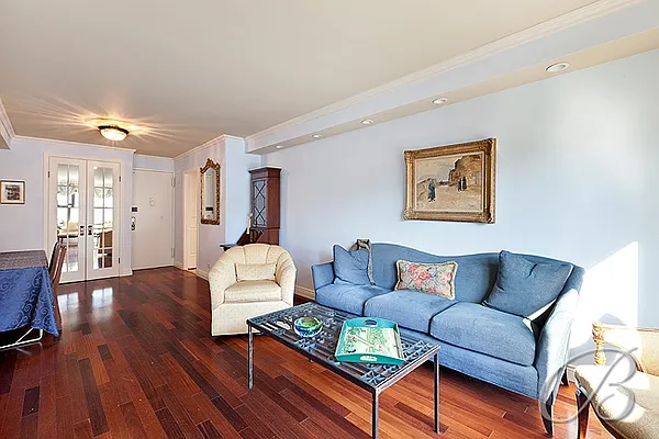 Sold by Bellmarc Realty | media 21