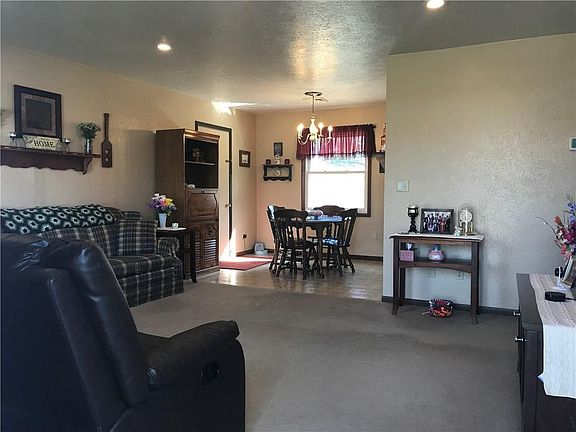 2nd image of 10942 Comanche Dr
