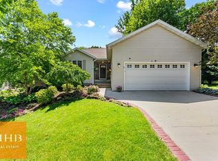 124 Fawn Ct, Oregon, WI 53575