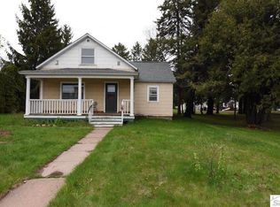 325 W Bayfield St, Washburn, WI 54891