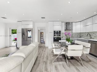 9561 SW 165th St, Miami, FL 33157