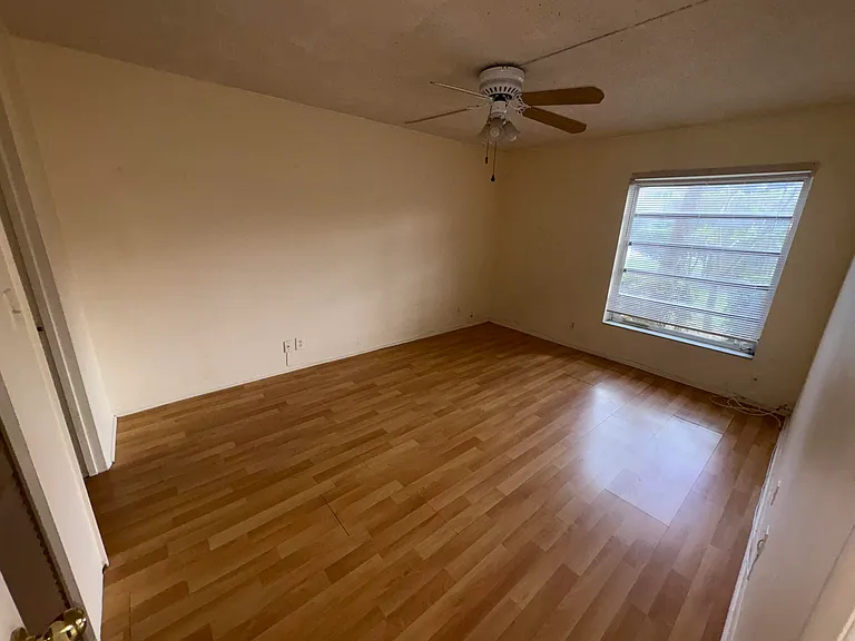 460 NW 20th St #1100 — Photo 7