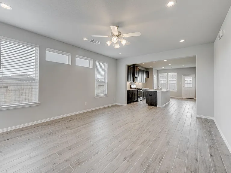 10505 Stone Peak Dr — Photo 6