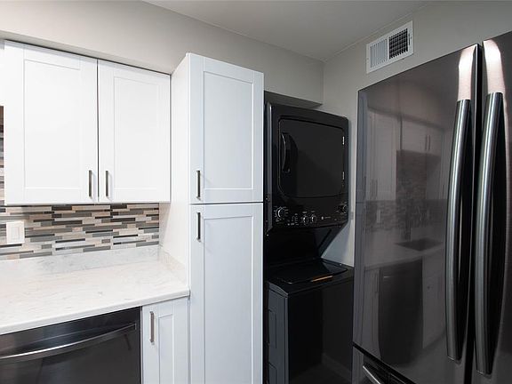 2nd image of 5315 Fleetwood Oaks Ave APT 161