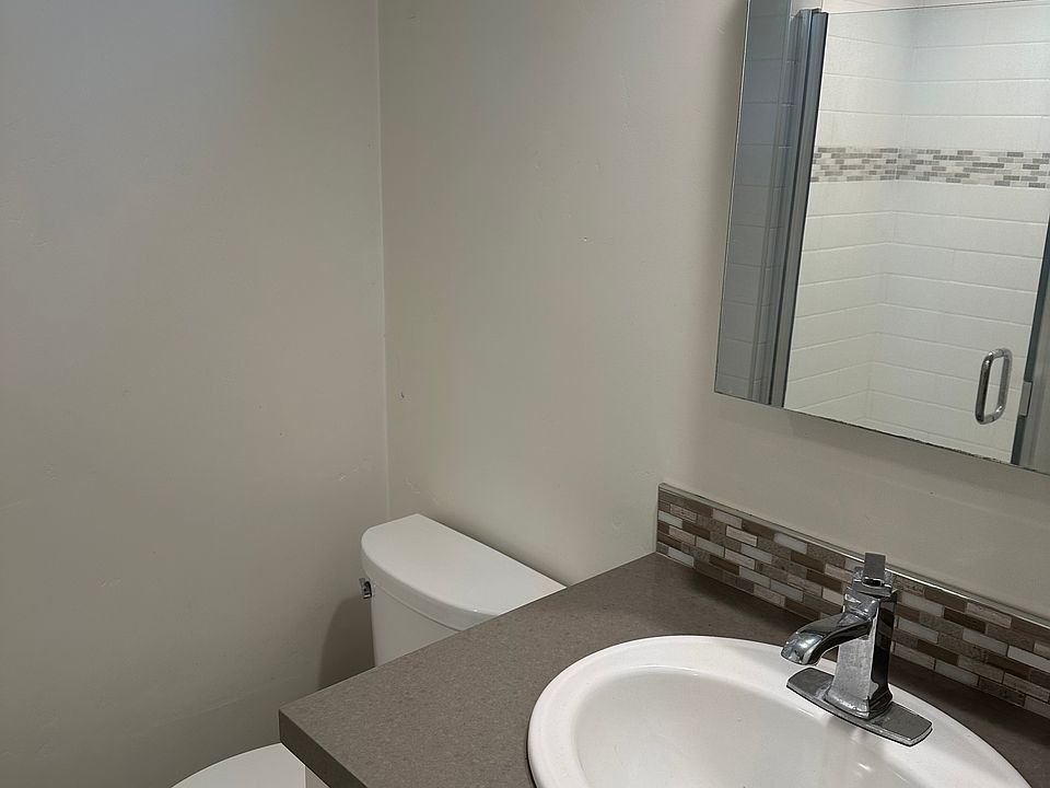 Master bath with shower