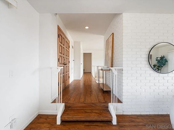 3rd image of 3501 Avondale Cir