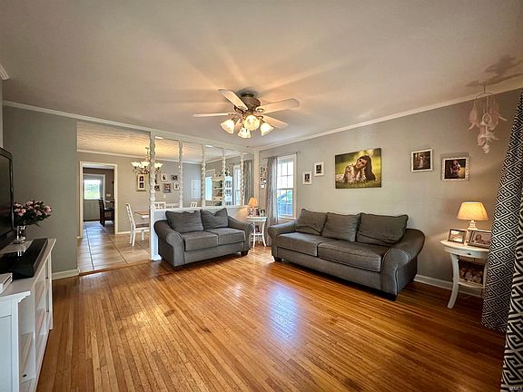 2nd image of 4001 W Maryland St