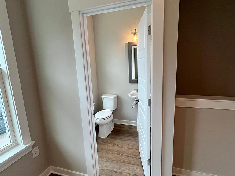 1914 Fahey Dr — Photo 18