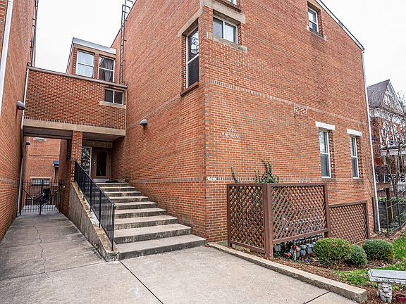 2nd image of 4340 Maryland Ave #B17