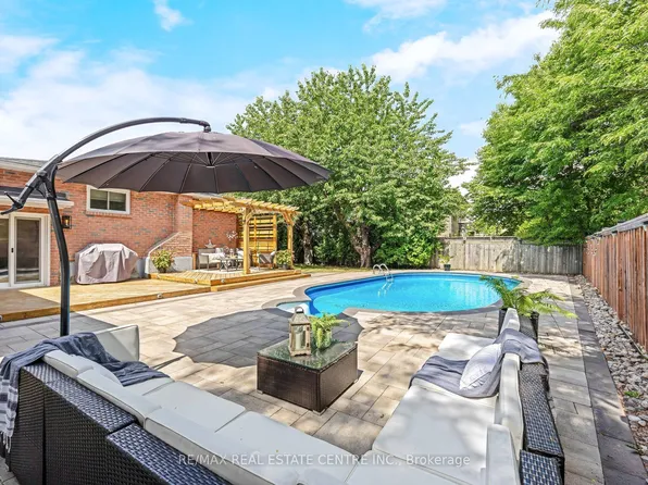889 Anderson Ave, Milton, ON L9T 4Y5
