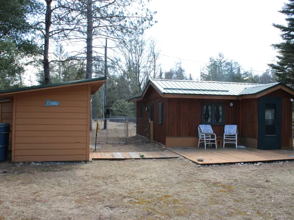 2572 S Ausable River Dr, Luzerne, MI 48636