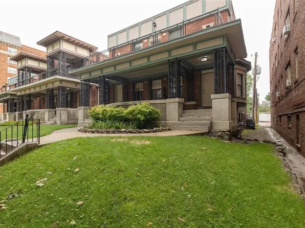 212-214 W Armour Blvd, Kansas City, MO 64111