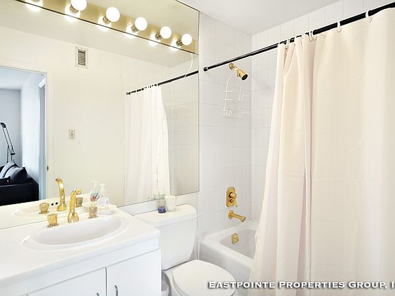 5th image of 222 W 14th St APT 14B