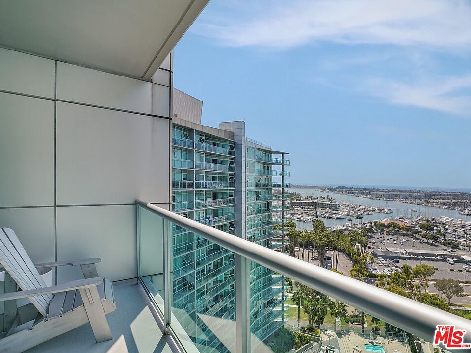 1st image of 13600 Marina Pointe Dr Unit 1702