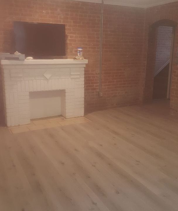 2nd image of 2845-2849 Mayfield Rd #2845-5