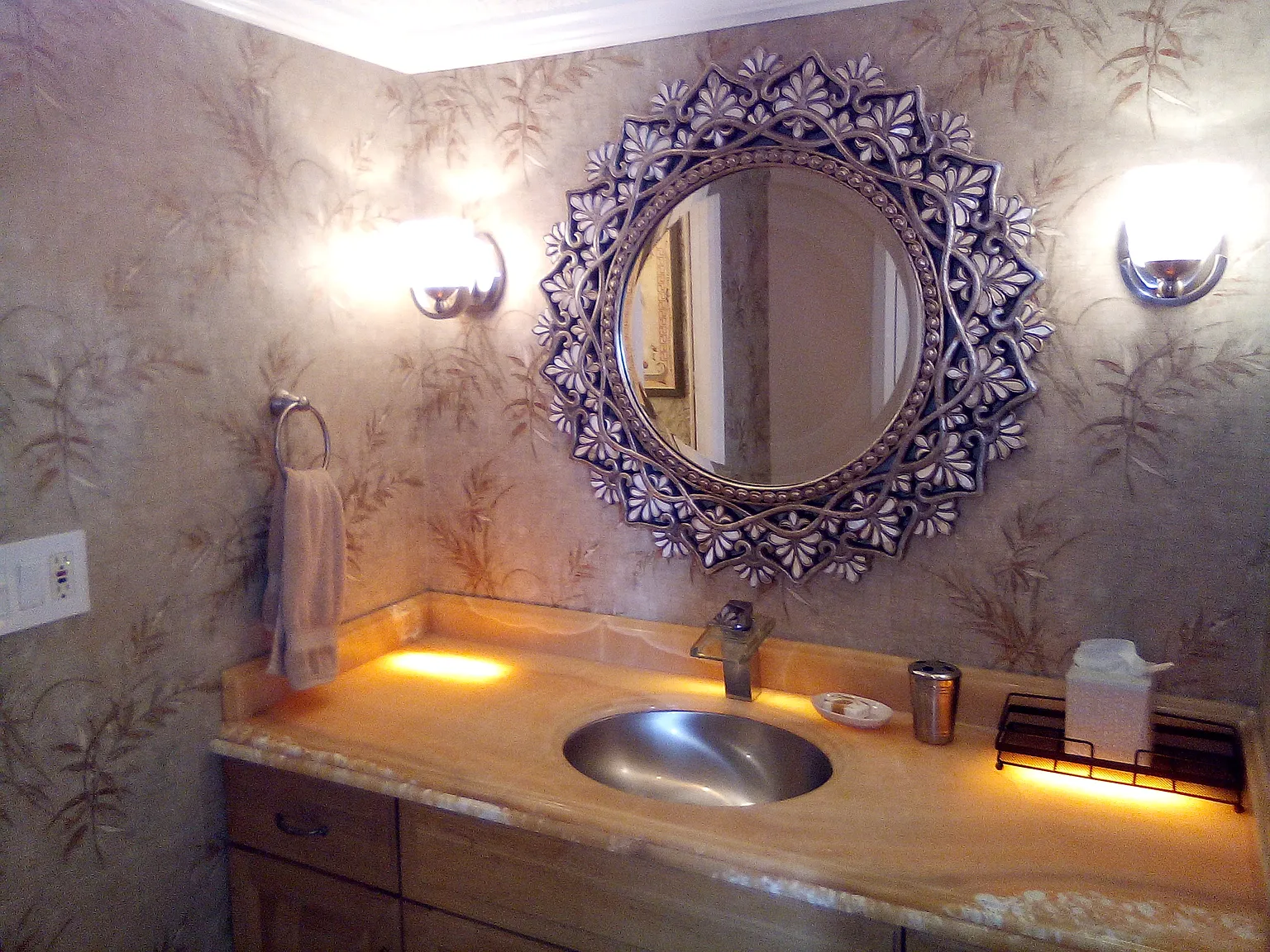 2 bed, 1270 sqft, $3,900 — Photo 2