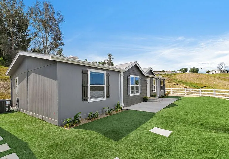 40589 Los Amantes Rd — Photo 1