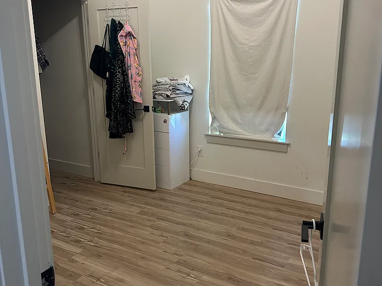 404 S Cherry St — Photo 7