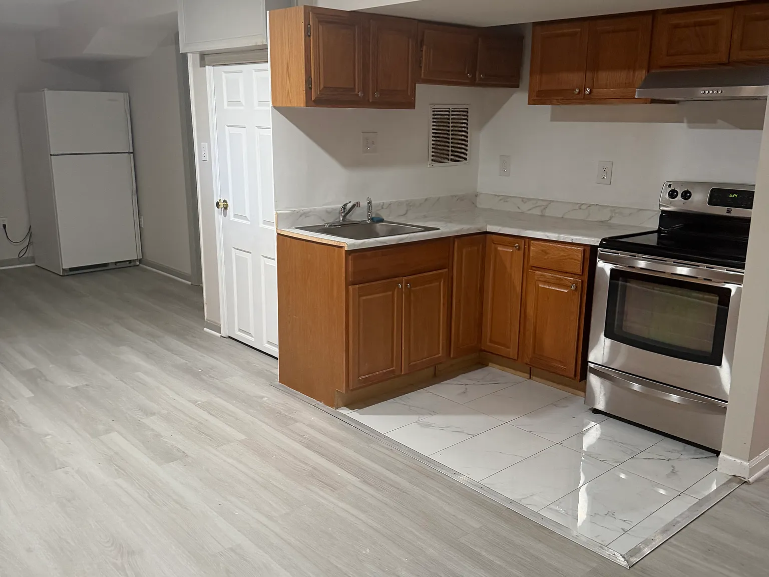 1221 Crockett Ln — Photo 1