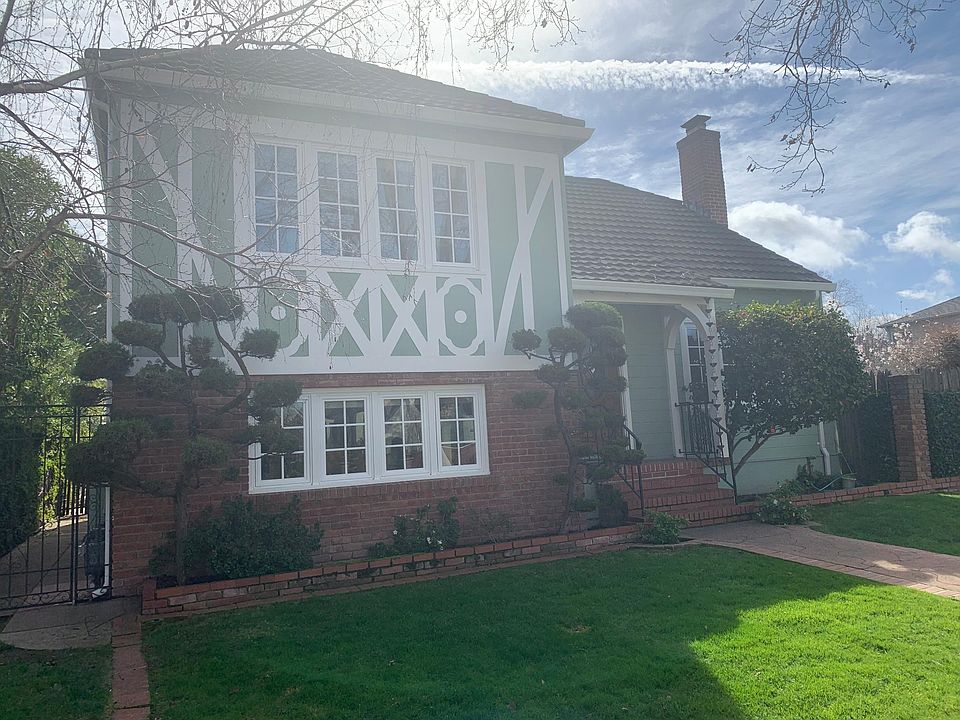 1st image of 241 Portola Dr