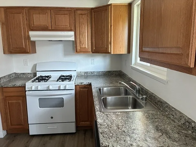 Sierra Woods Apartments — Photo 3