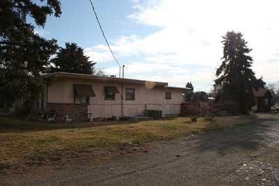 2nd image of 802 River Rd