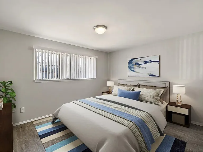 Golfview Apartments — Photo 8