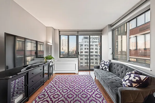 Sold by Nest Seekers International | media 15