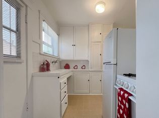 LB1360- RUBS, Long Beach, CA 90804