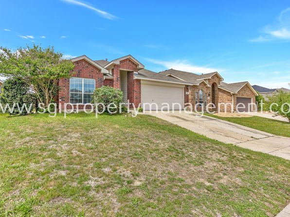 413 Windy Hill Ln