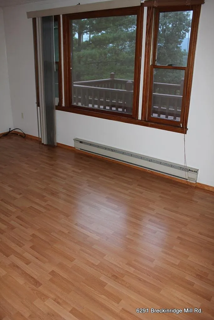 3 bed, 1000 sqft, $1,575 — Photo 4