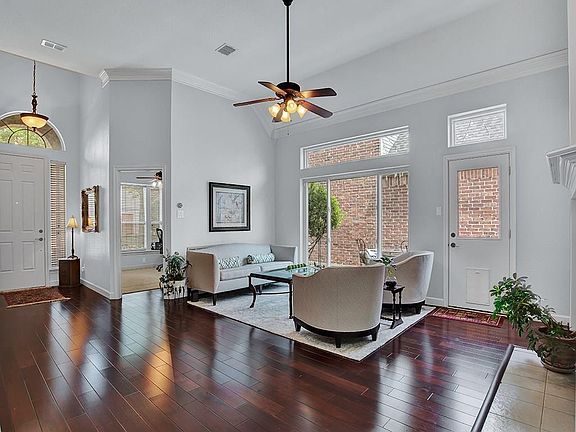 3rd image of 6216 Park Meadow Ln
