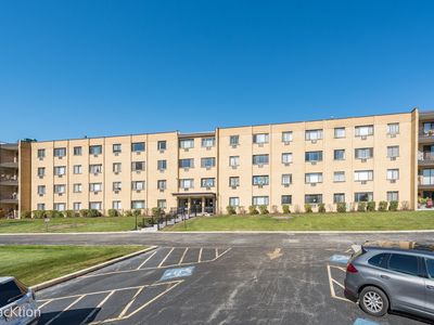 6660 S Brainard Ave APT 201, Countryside, IL, 60525
